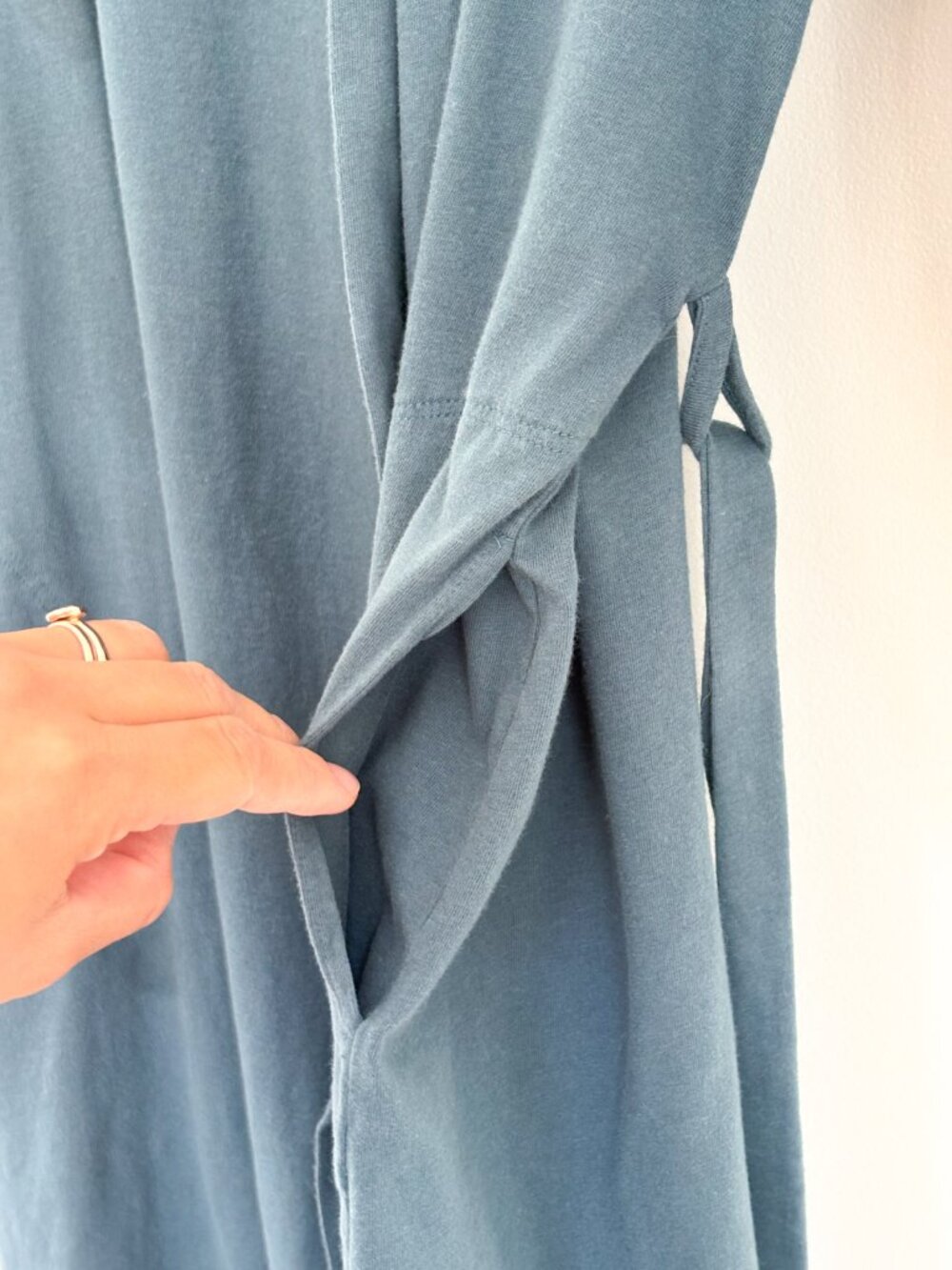 Coyuchi Solstice Organic Short Robe - Picture 7 of 7